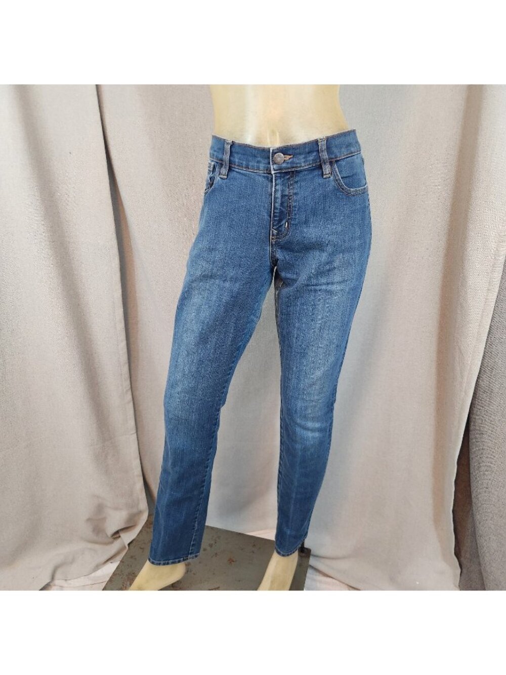 Old Navy Flirt Blue Slim Cut Mid Rise Denim Blue Jean Size 10 R MEDIUM 33 Wx31 I